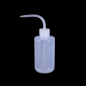 TRANSPARENT PLASTIC CONTAINER WITH PUMP