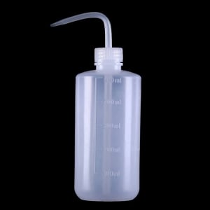 TRANSPARENT PLASTIC CONTAINER WITH PUMP